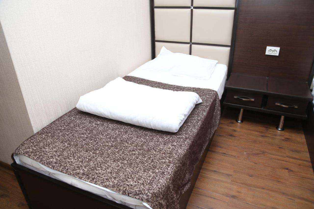 Отель Elite House Бишкек Экстерьер фото
